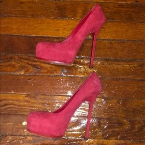 YSL Tribtoo Red suede pumps